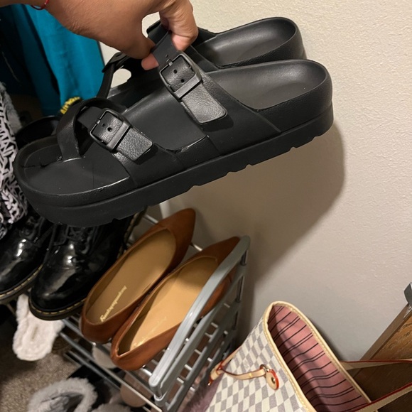 Strappy Platform Sandals Size 10 - Picture 2 of 3